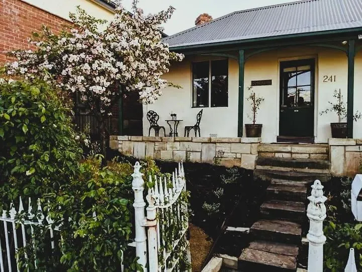 Bostane Cottage On West Hobart Hill 0*,  Austrália